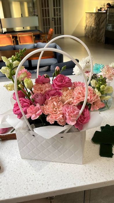 Букеты цветов на 8 марта