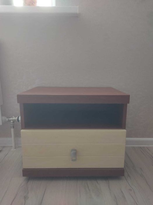 Тумбы прикроватные