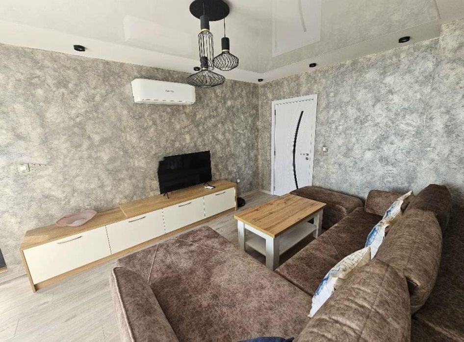 Дава се под наем Двустаен апартамент в София, Малинова долина - 74 кв.м за 899 € - Снимка #2