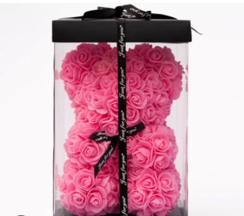 Перфектно мече от рози