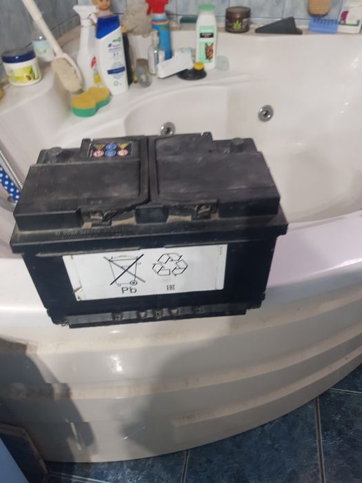 Acumulator auto folosit