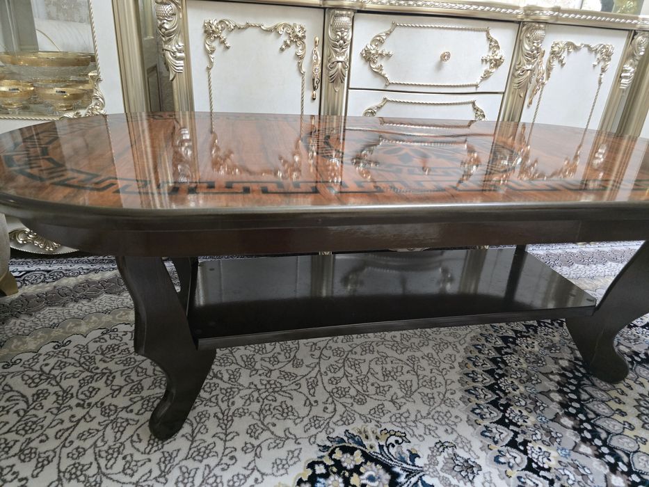 Бухоро шахар ичида уголок столи сотилади