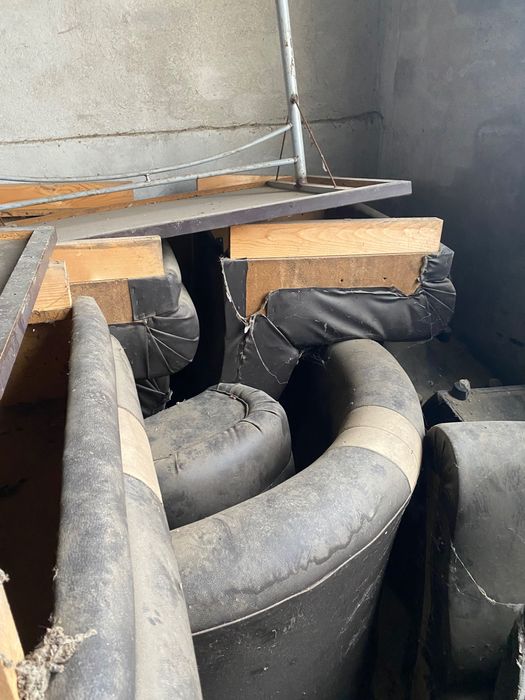 Канапета, маси и табуретки