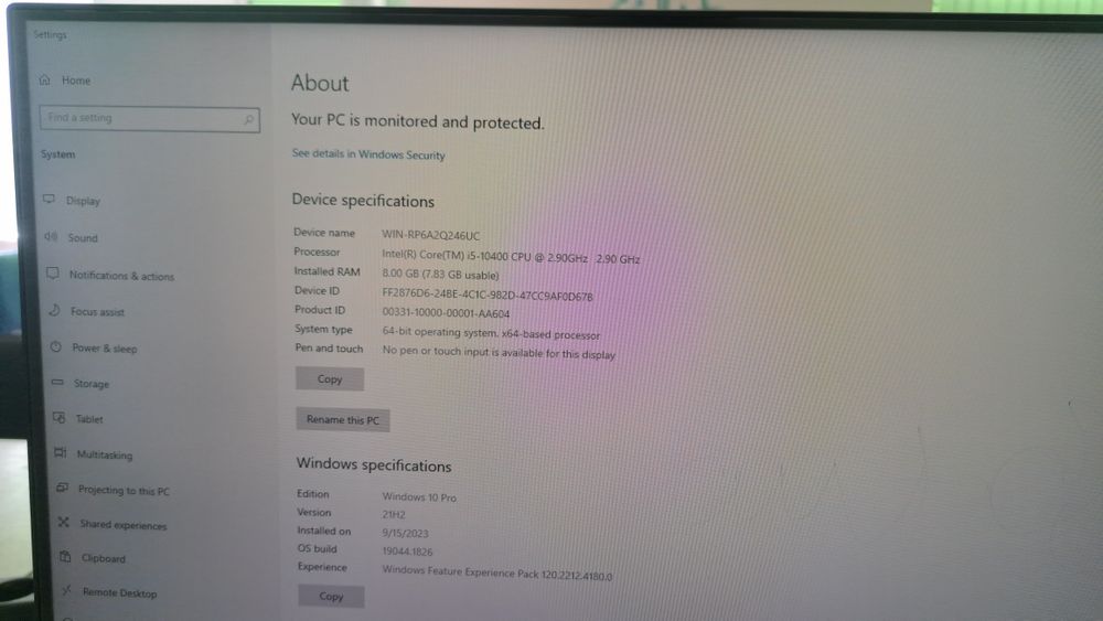 Igravoy kompyuter sotiladi. Komplekt