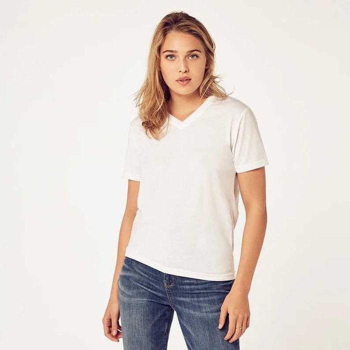 Tricou personalizat pentru femei - Gat rotund / in V - Orice design