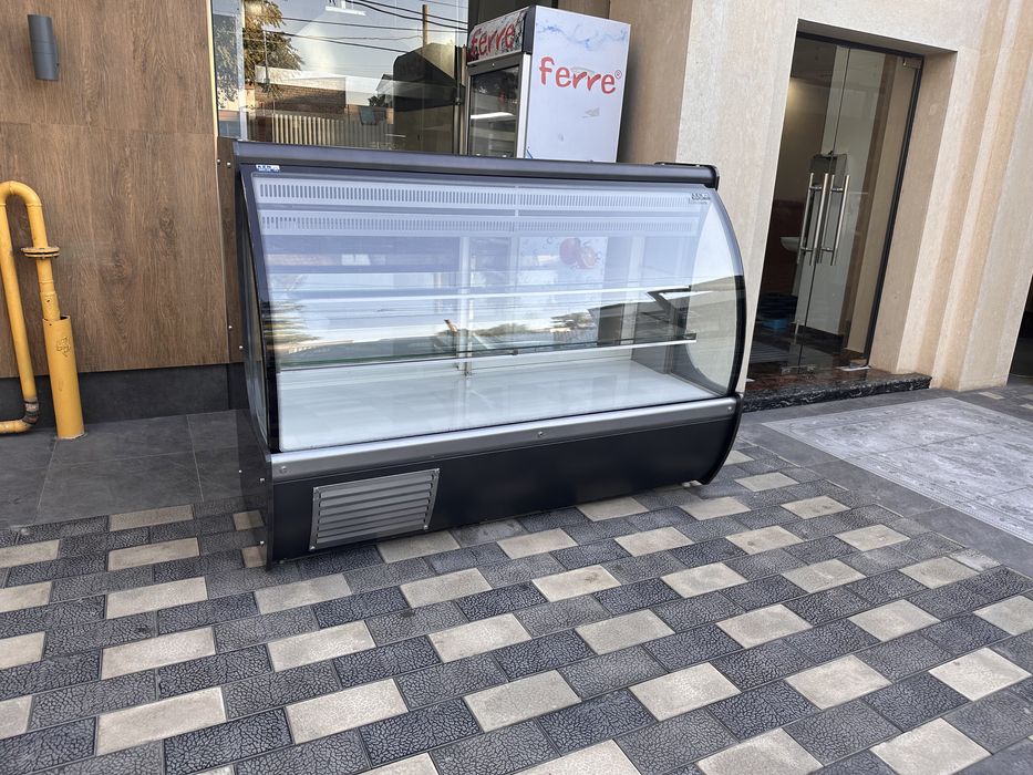 Холодильник витринный AZN!