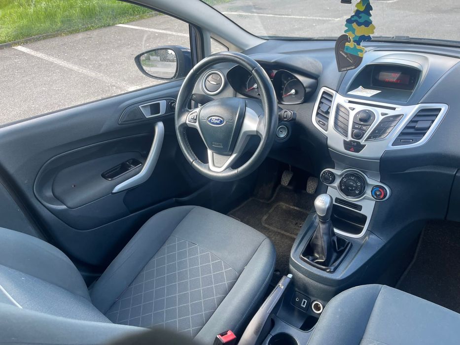 Ford Fiesta  1.2 benzina