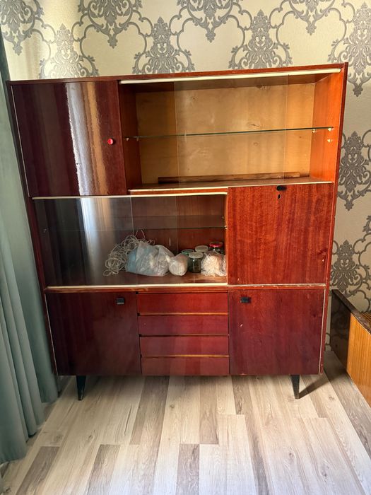 Срочно продается старая мебель не дорого!