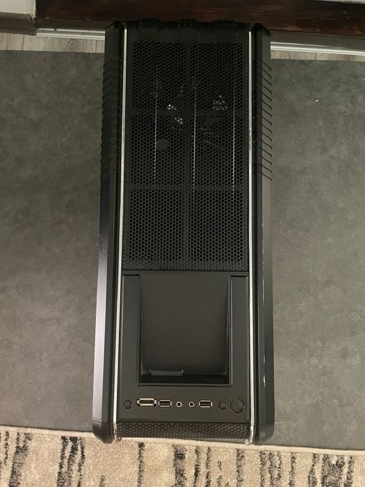 Carcasă pc gaming cooler master CM 690 II