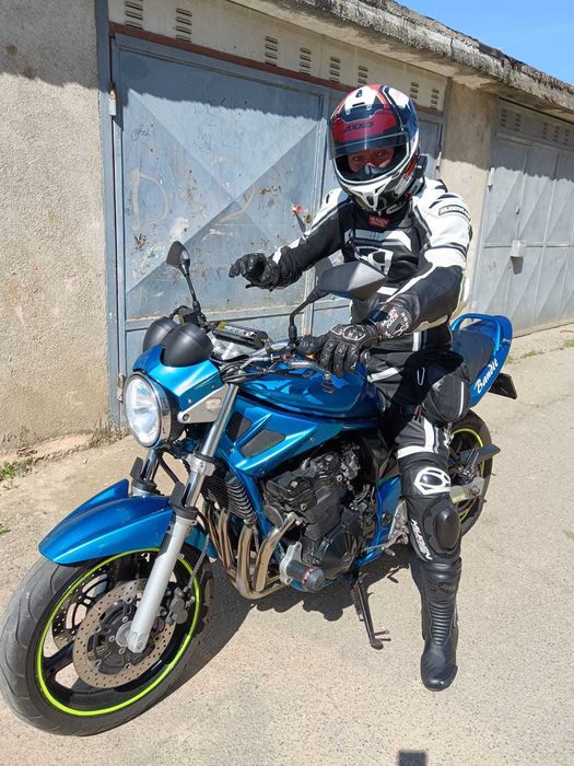 Motoreta suzuki gsf 650