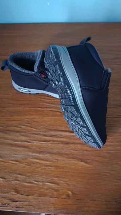 Vând ghete impermeabile și îmblănite