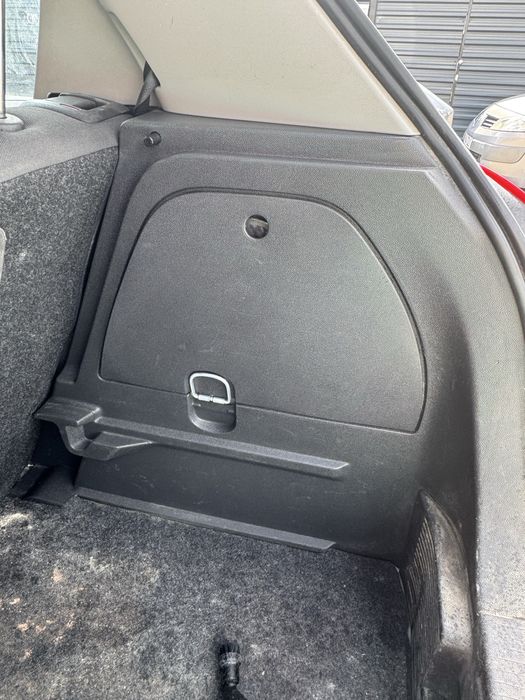 Curatare canapele,saltele si tapiterie auto