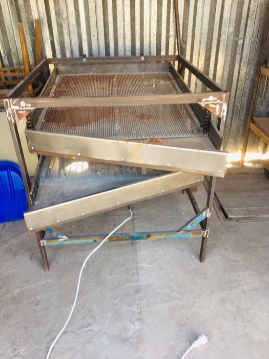 Продам вибростол