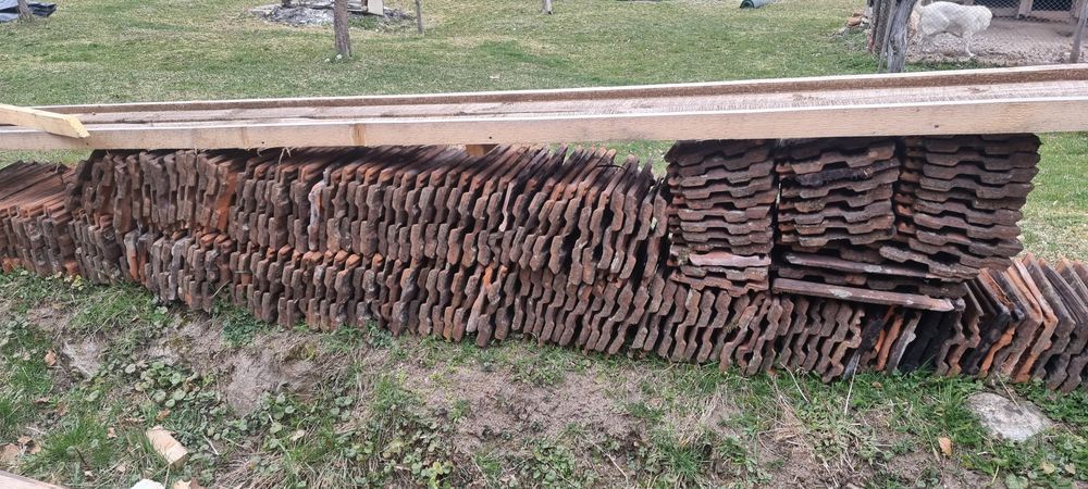 Țiglă de vanzare