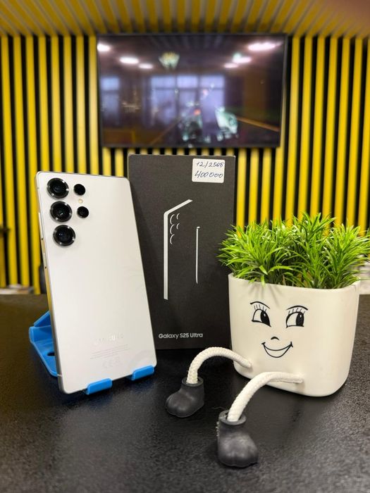 Samsung S25 ultra, 12/256гб