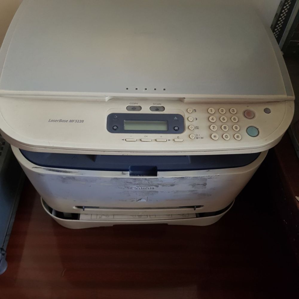 Принтер Canon MF3220: 400 000 Сум - Периферийные Устройства.