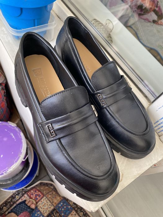 Лоферы 40 размер. Срочно!