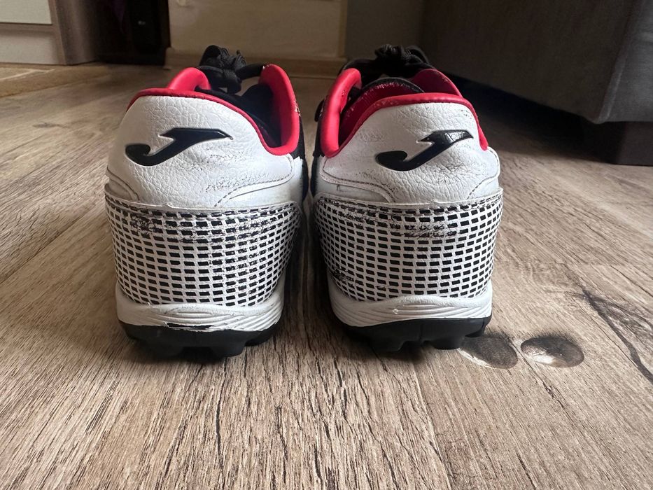 Футбольные сороконожки Joma