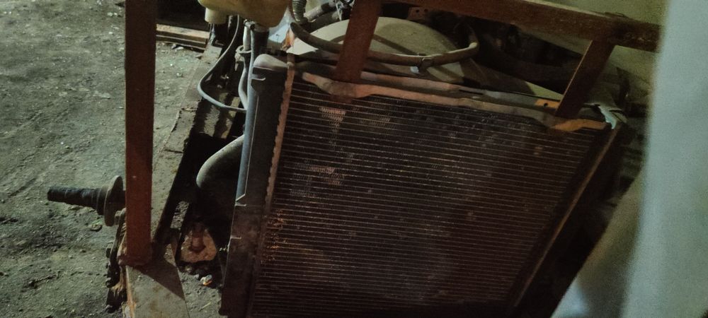 Погрузчик Балкан кара