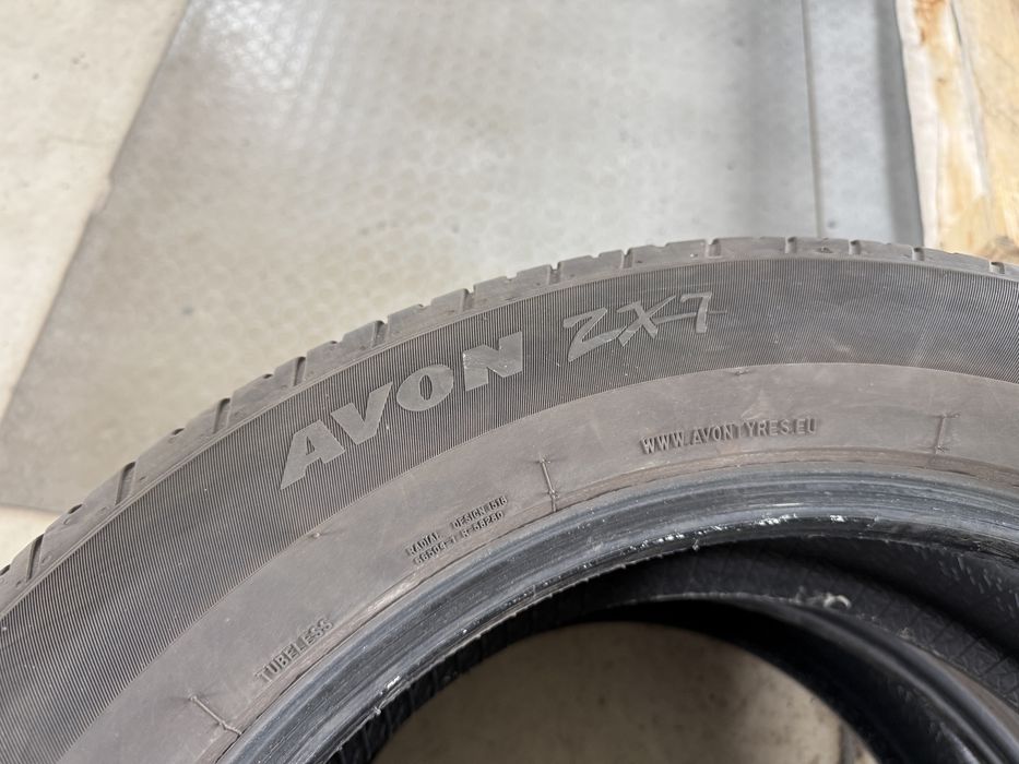 4бр. ОТЛИЧНИ Летни Гуми С Борд 235/55R/19 -AVON- DOT:5220- 7.1мм.+6.6мм.