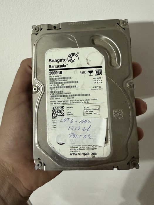 Lot 3 hard disk uri 2x2tb si unul de 4 tb