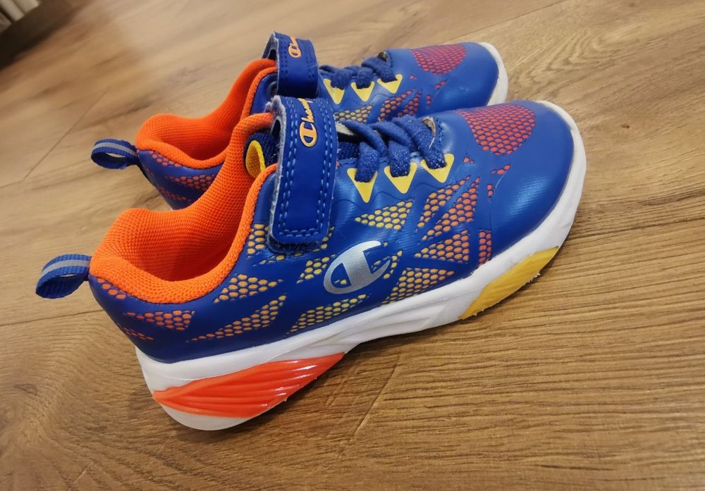 Skechers + Champion nr 25 - 27 Stare excelenta