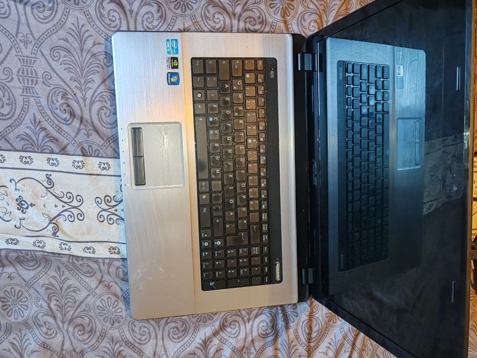 Laptop Asus i5 perfect functional