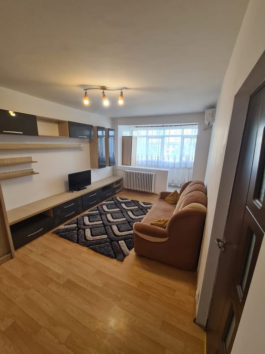 Dristor Titan Grigorescu la metrou 2 camere decomandate