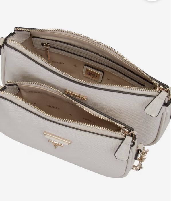 Чанта Guess.