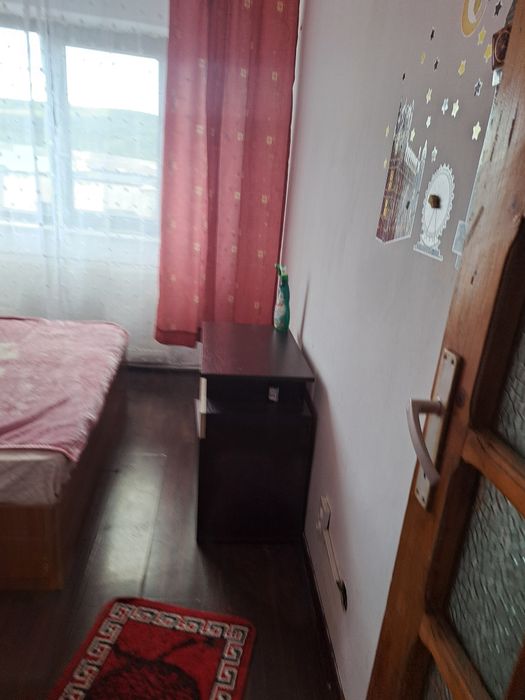 Inchiriez Apartament