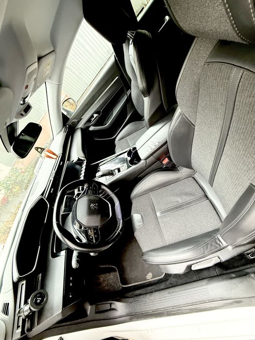 Peugeot 508 Station Wagon 2.0 163hp Apple/Android Car play
