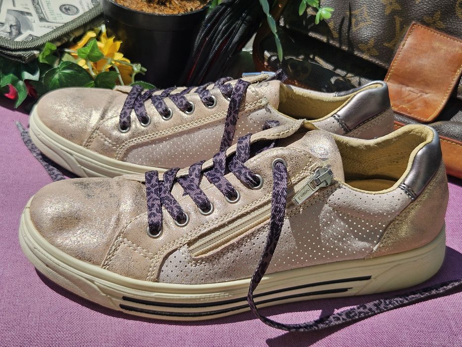 Primigi розови кецове N36