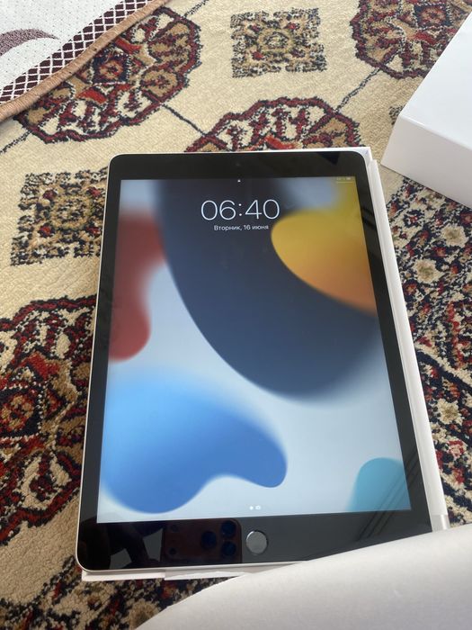 IPad 9 2021 сим карта64гб 100%