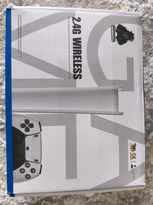 Продам приставку игровую