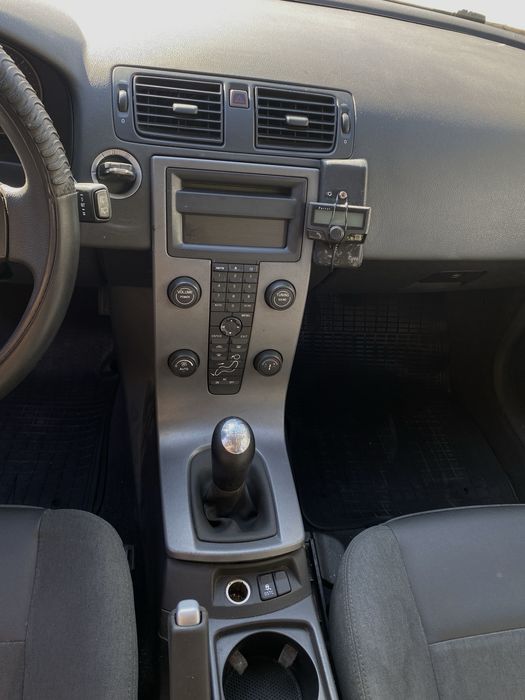 Volvo v50 2005.