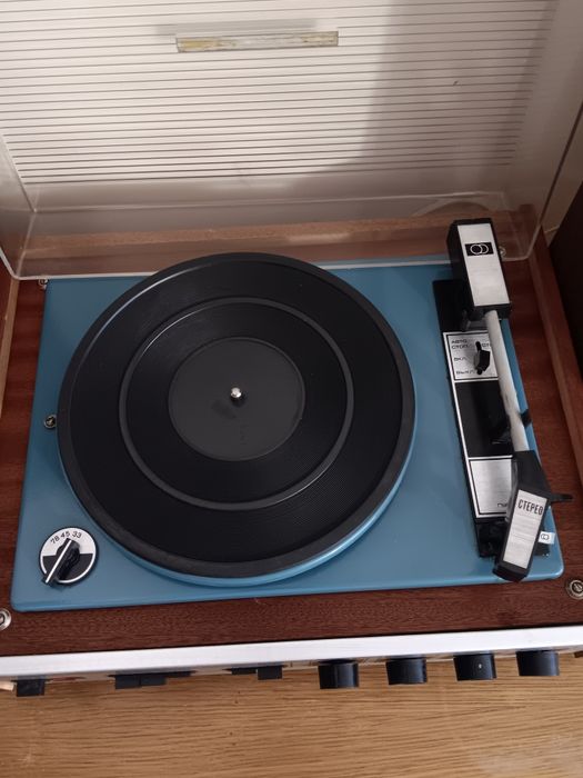 Adevarata legenda! Vand pick-up Akkord 201 stereo perfect funcțional ș