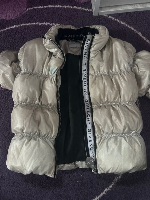 Оригинално зимно яке на Givenchy Paris