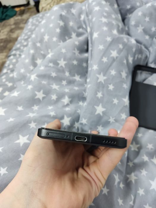 Телефон Poco f6 pro 16/ 1 терабайт