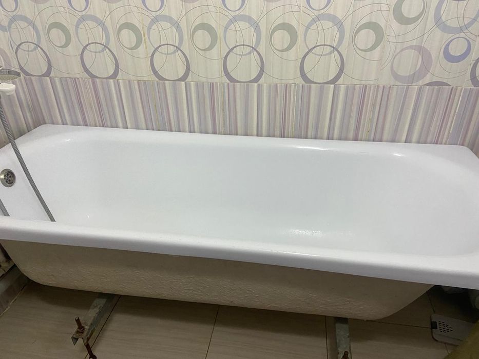 Продам ванну окриловый