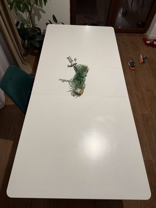 Vand masa extensibila 160-200 pe 90 cm. Alb cu picioare maro deschis