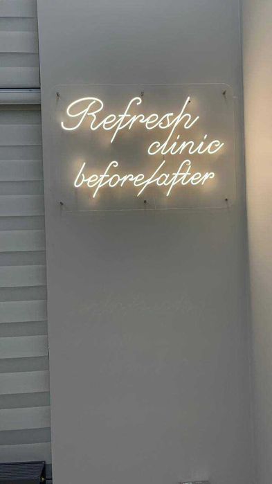 Вывески, лайтбоксы, неон, таблички
