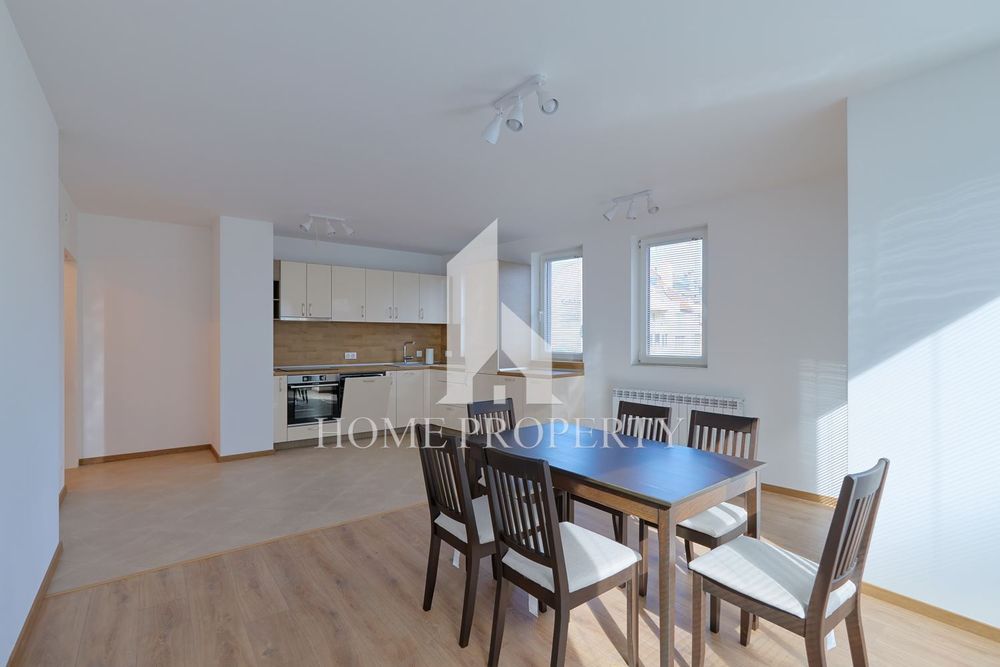 4-стаен в София-Красно Село площ 130 цена 1200