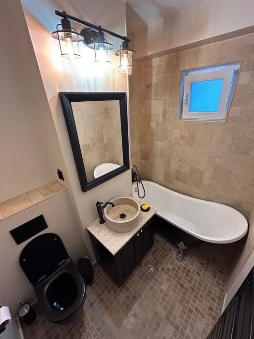 Proprietar vând apartament cu  3 camere