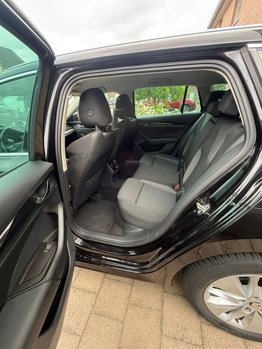 Skoda Octavia Combi 2.0 TDI DSG Style