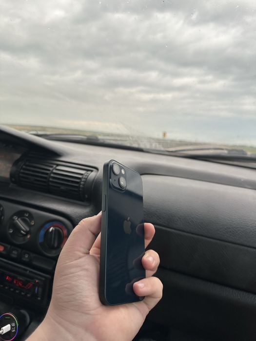 Айфон 13 идеал БЕЗ царапин 100%АКБ