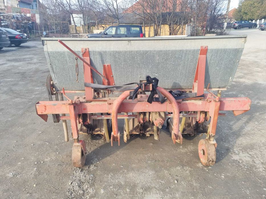 semanatoare pentru porumb