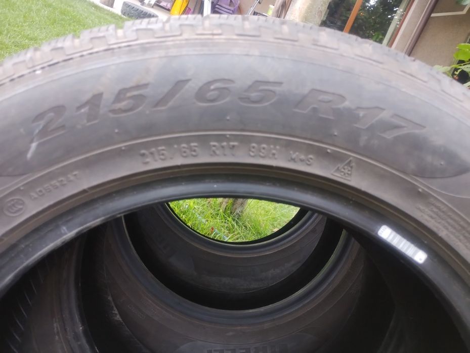Гуми Pirelli 215 65 17r