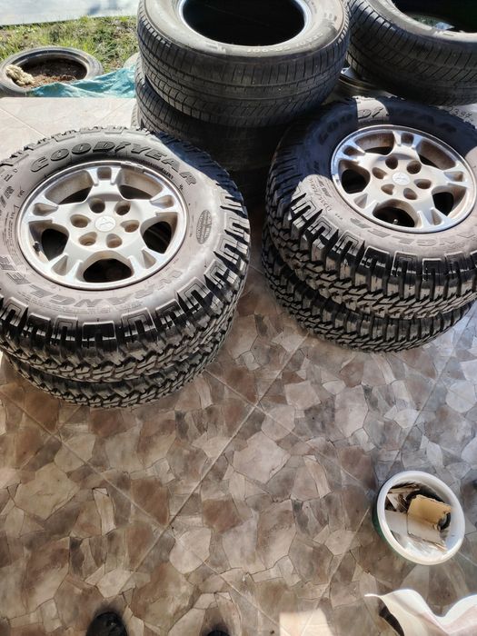 Гуми с джанти 16 цола