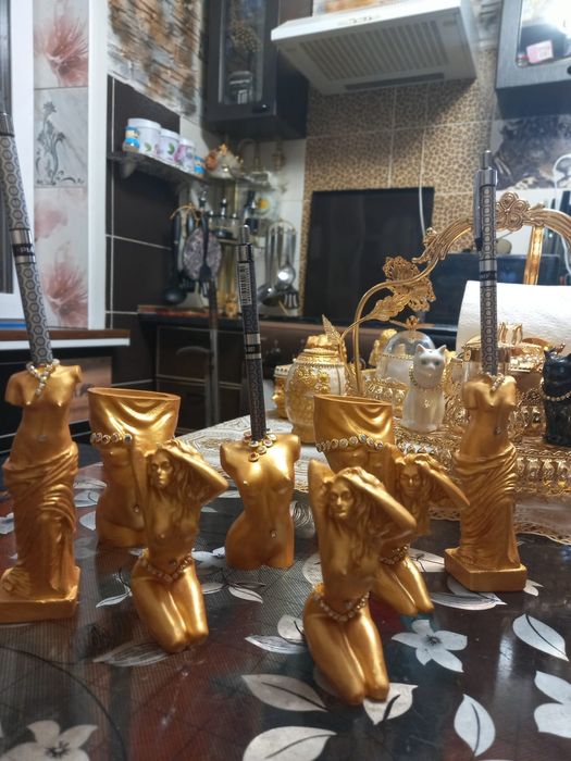 Подарки родным,друзьям.