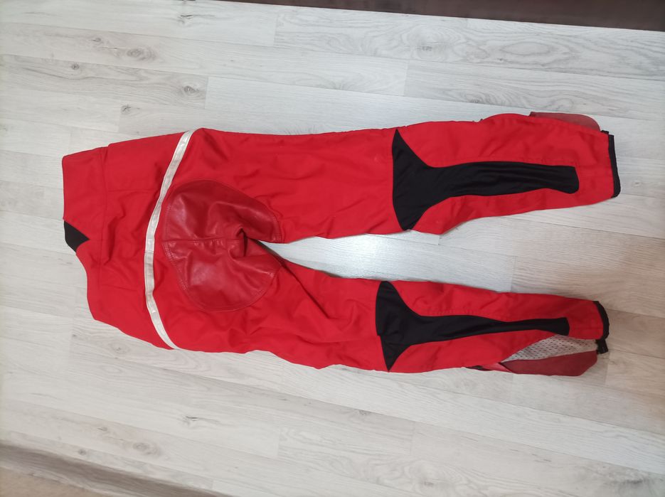 Мото екип.      .